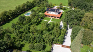 Villa privata a Bologna con giardino